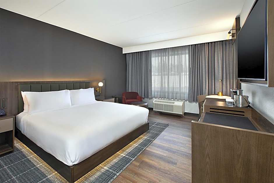 DoubleTree by Hilton Hotel Detroit - Novi