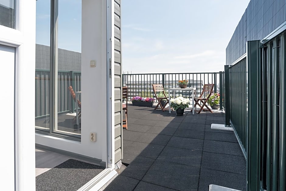 Central Rooftop Terrace Guest Suite