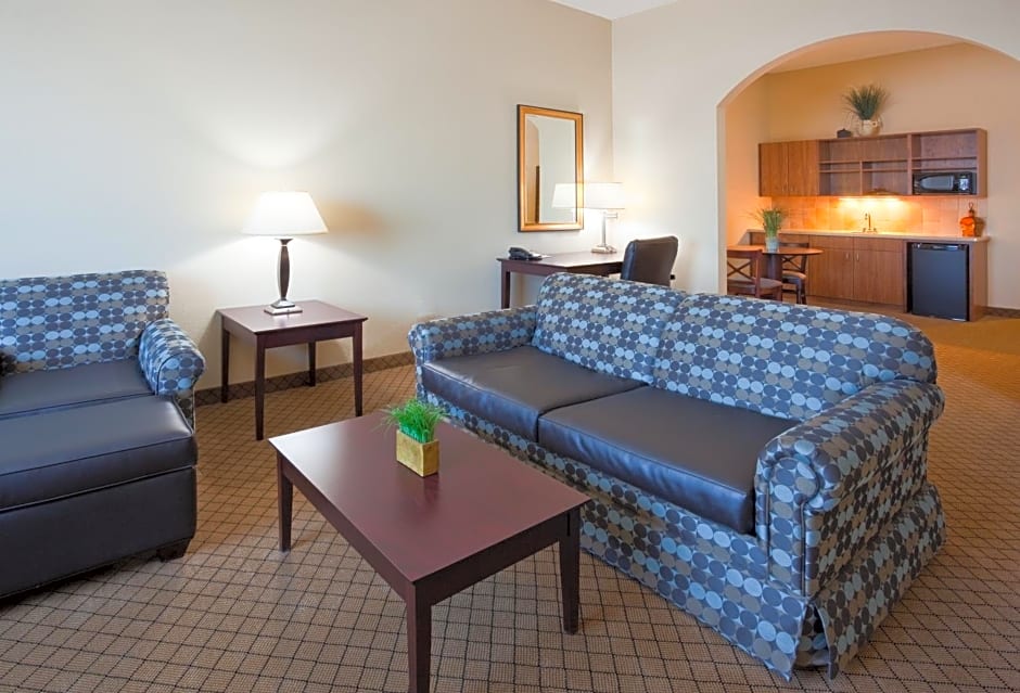 Holiday Inn Express Hotel & Suites Mankato East By IHG