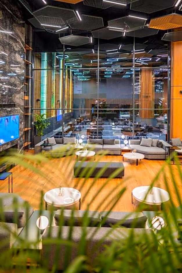 The Norm Collection Door'a Bodrum