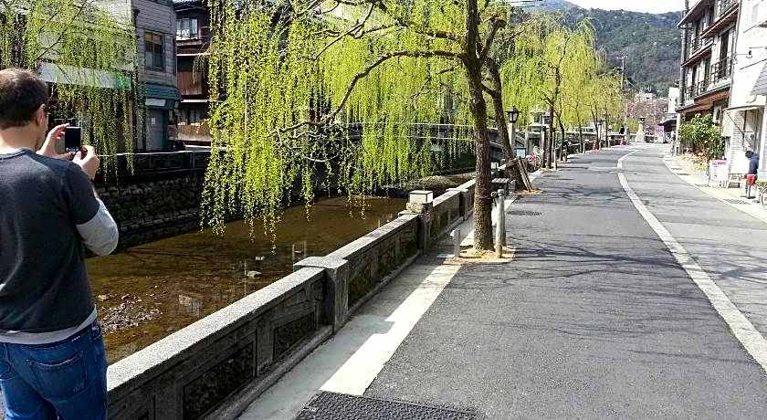 Tsukimotoya Ryokan