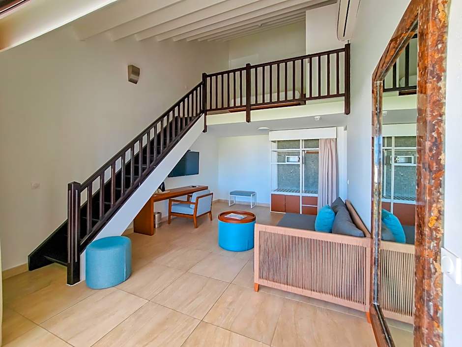 Hommage Hotel & Residences