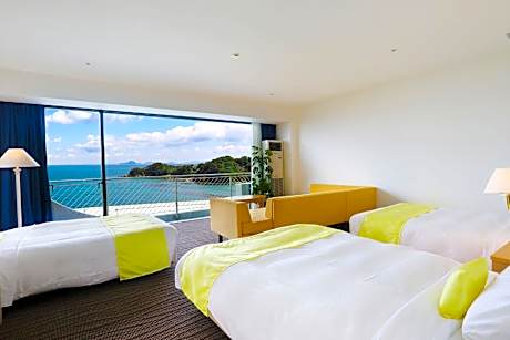 Standard 5 Beds Room - Indoor Bath - Non-Smoking