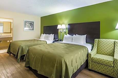 Queen Room with Two Queen Beds - Non-Smoking