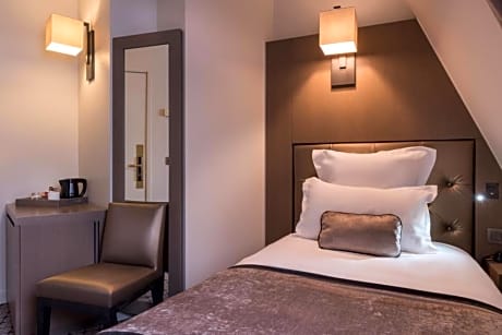Solo Room
