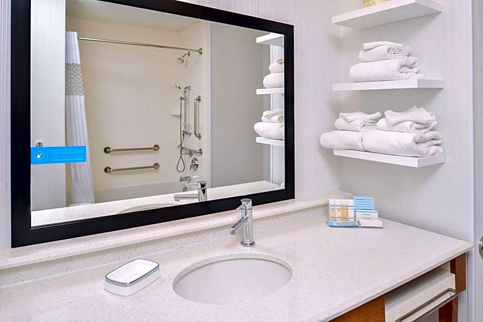 Hampton Inn and Suites Altoona-Des Moines by Hilton