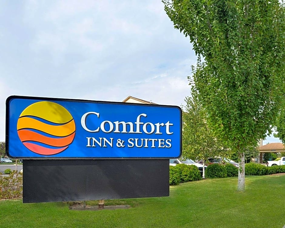 Comfort Inn & Suites McMinnville Wine Country