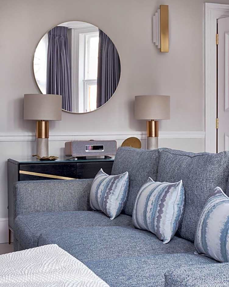 No.11 Cadogan Gardens