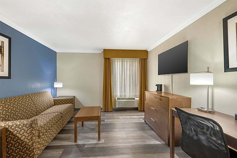 Best Western Airport Albuquerque Innsuites Hotel & Suites