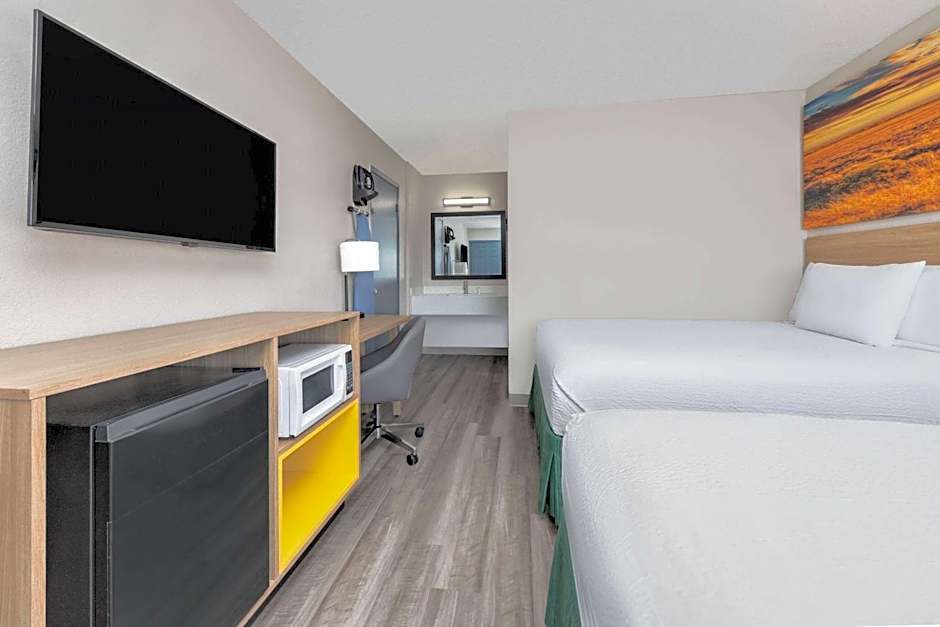 Days Inn by Wyndham Wichita Falls