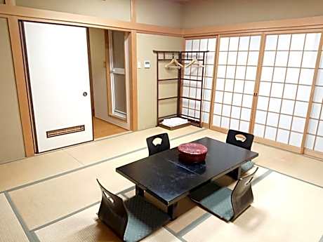 Japanese-Style Room