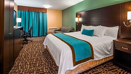 1 KING BED,NSMK,MODERN,SOFBD,MICRFG,HISPD,WORK,FULL BREAKFAST