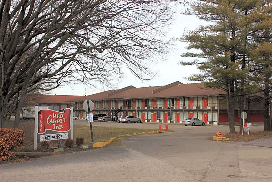 Red Carpet Inn - Louisville