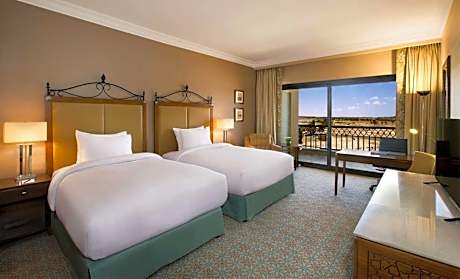 Twin Guest Room with Balcony