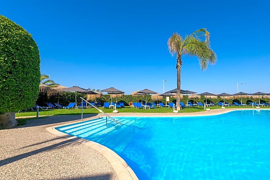 Oceanis Beach Hotel