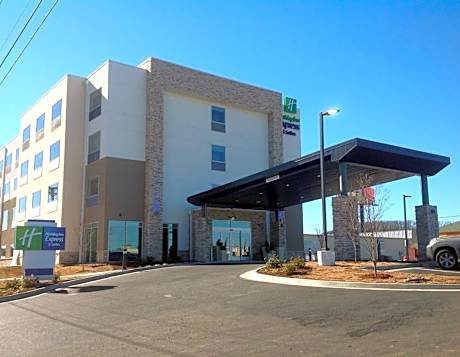 Holiday Inn Express and Suites Tahlequah By IHG