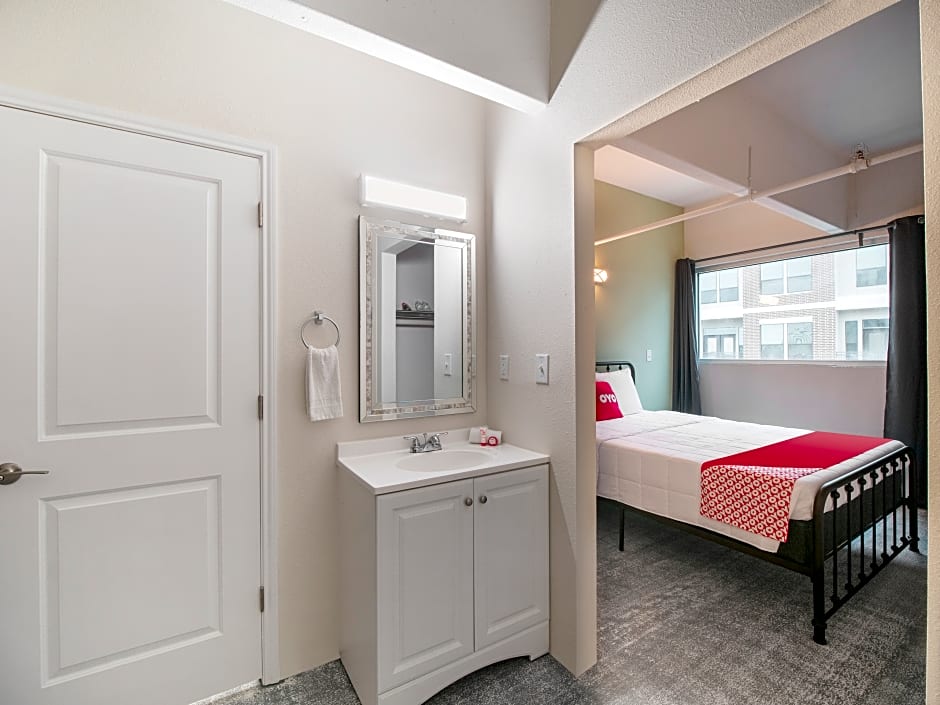 OYO Hotel & Apartments Houston Galleria