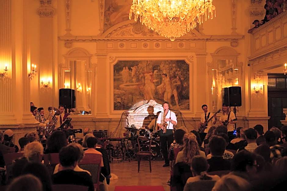 Scuol Palace - Culture, Nature & Health