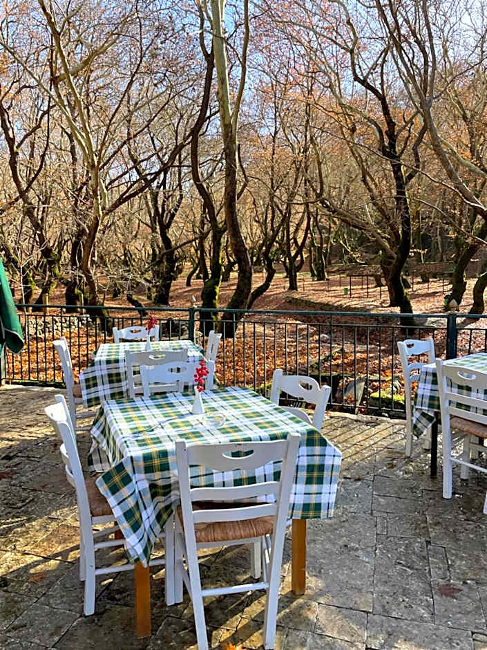 Mountain Hotels "Aroanides"