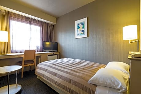 No-Room-Cleaning-Service - Double Room with Small Double Bed - Smoking
