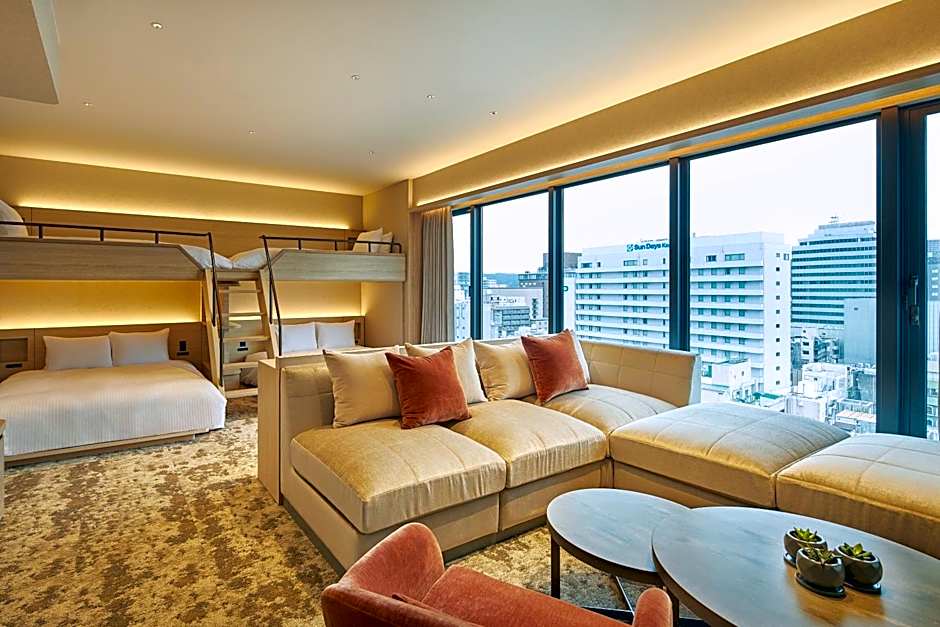 FAV LUX Kagoshima Tenmonkan