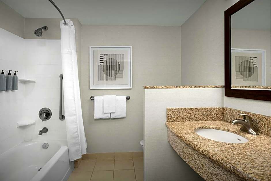 Courtyard by Marriott Salisbury