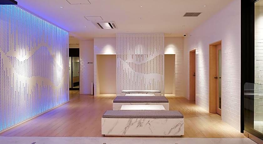 Henn na Hotel Komatsu Ekimae