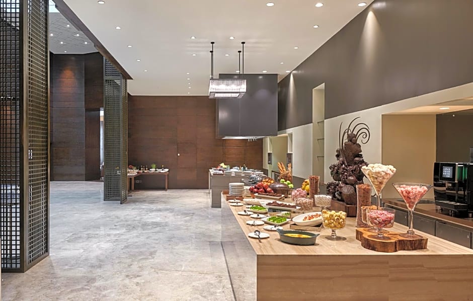 Grand Hyatt Kochi Bolgatty