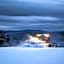 HH 207 Ski-InOut Sunrise Views Village Steps Sleeps 4