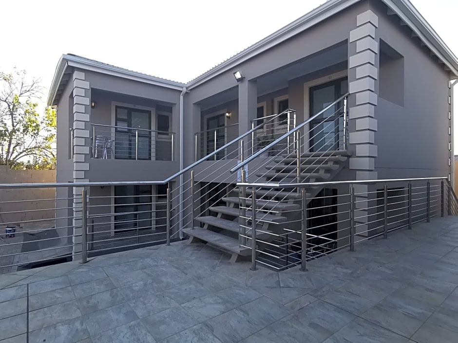 Lucolo Palace B&B - Mthatha