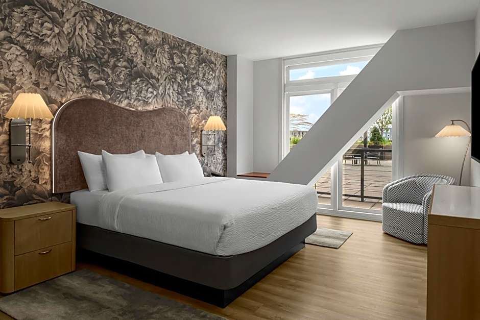 The Grove Hotel