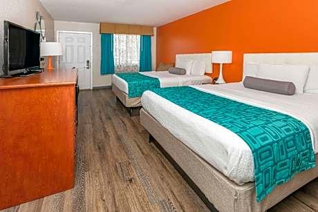 2 Queen Beds Non-Smoking