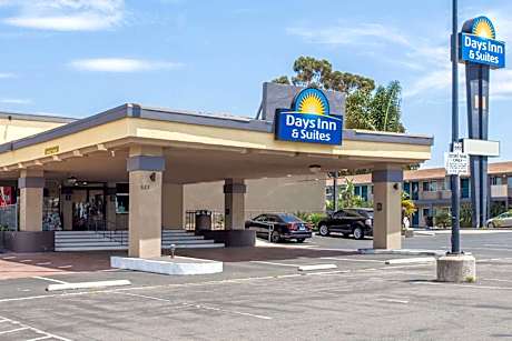 Days Inn by Wyndham San Diego-East/El Cajon