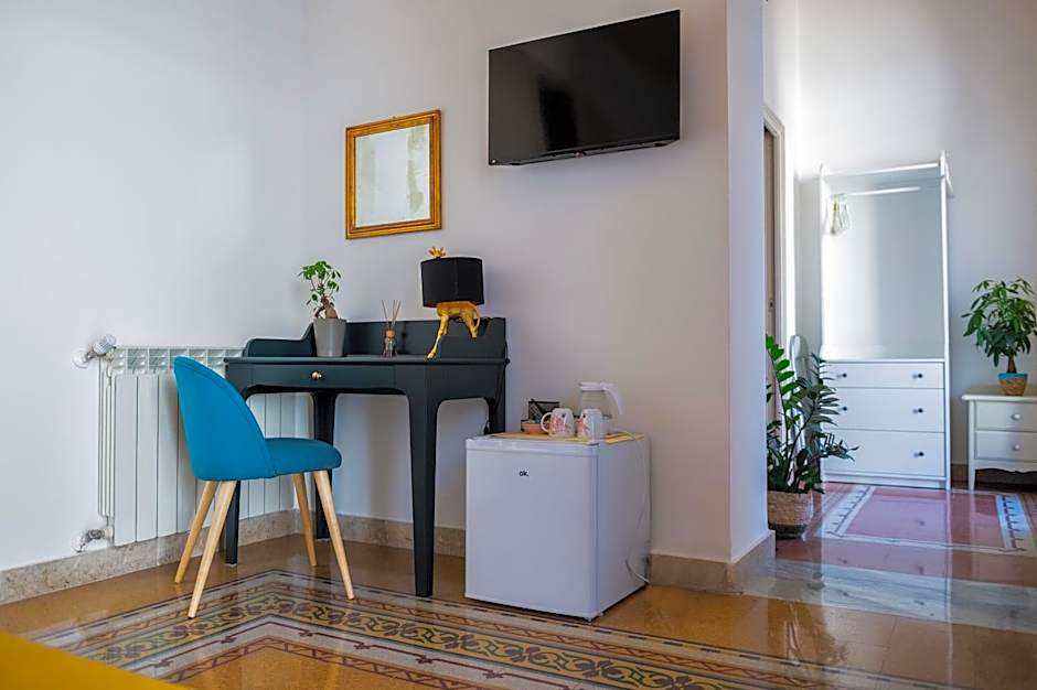 AUSA suites