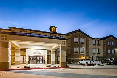 Super 8 by Wyndham Port Arthur/Nederland Area