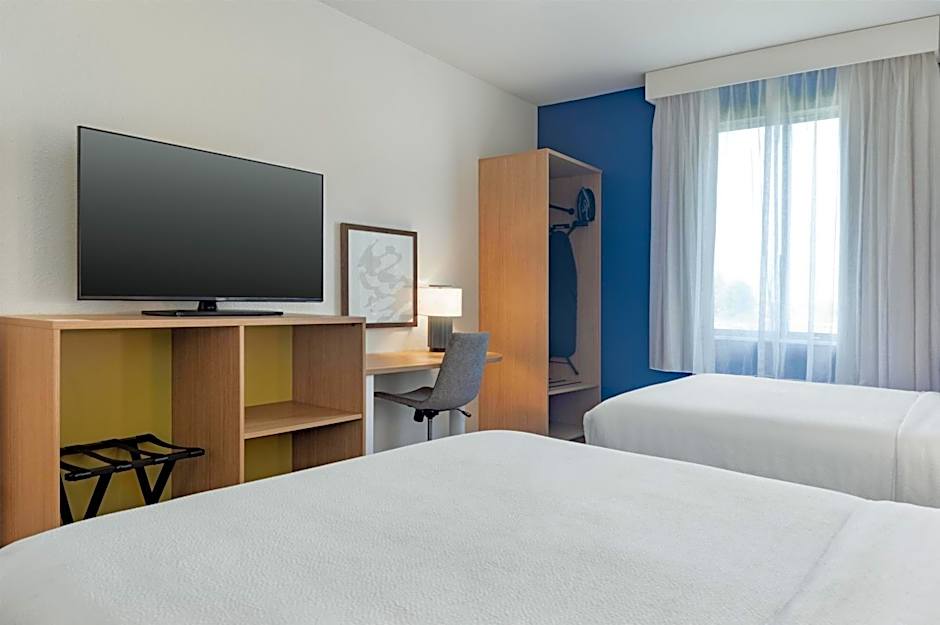 Spark by Hilton Indianapolis Northeast Fishers