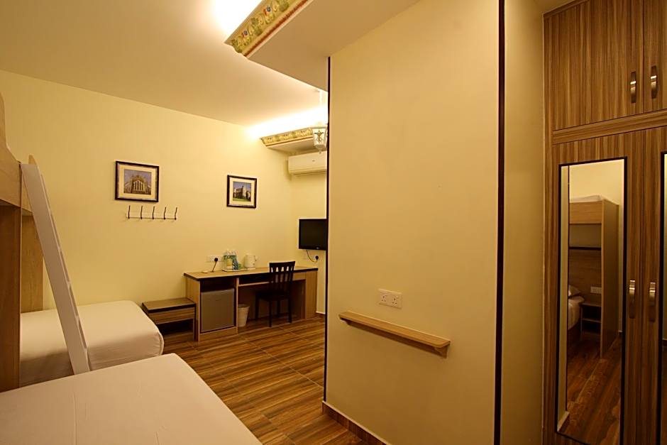 Shamrock Guest House ll