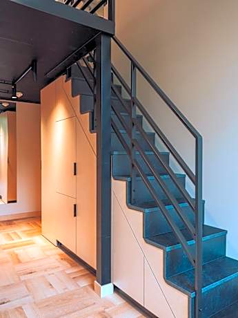 One-bedroom Loft Apartment