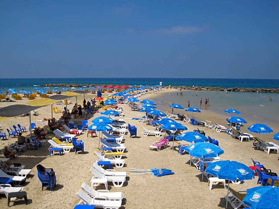 Mizpe Yam Boutique Hotel