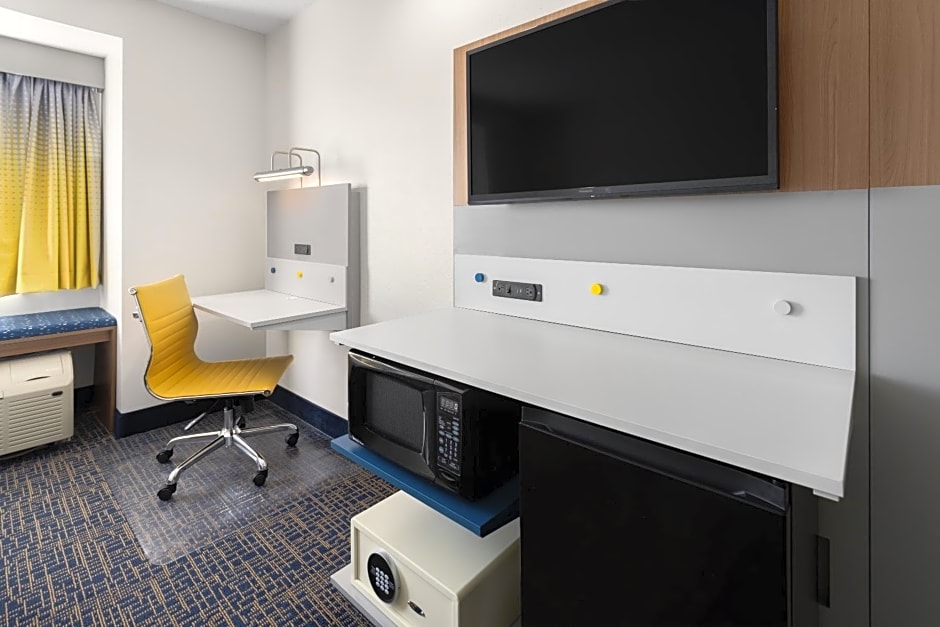 Microtel Inn & Suites By Wyndham Dover