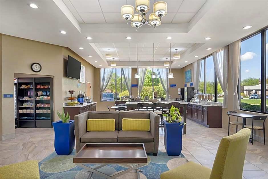 Best Western Inn & Suites Monroe