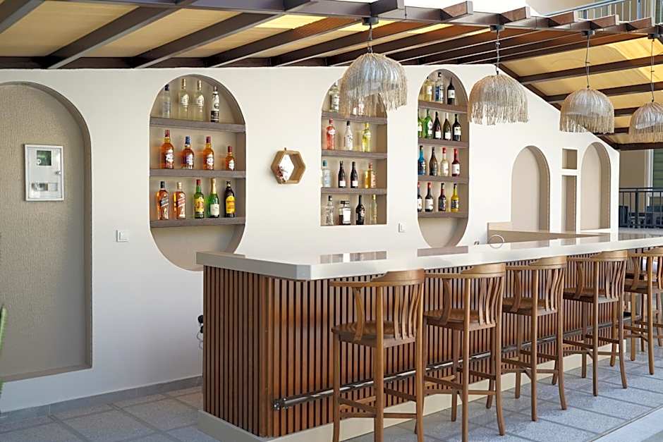 Han Apart Hotel Side