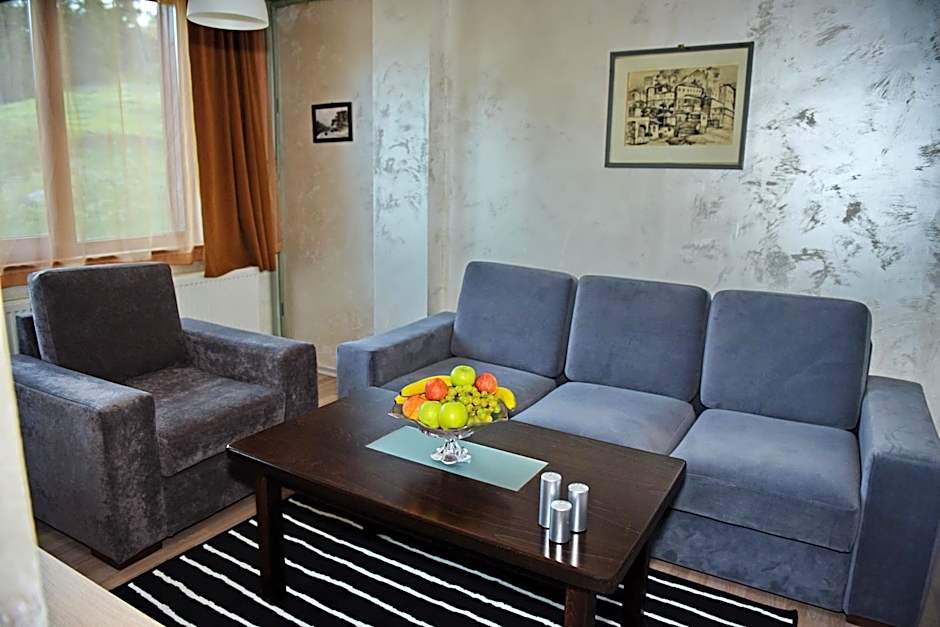 Forest Nook Aparthotel