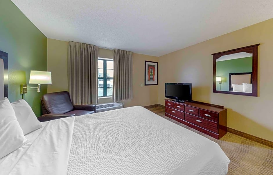 Extended Stay America Suites - Orange County - Huntington Beach