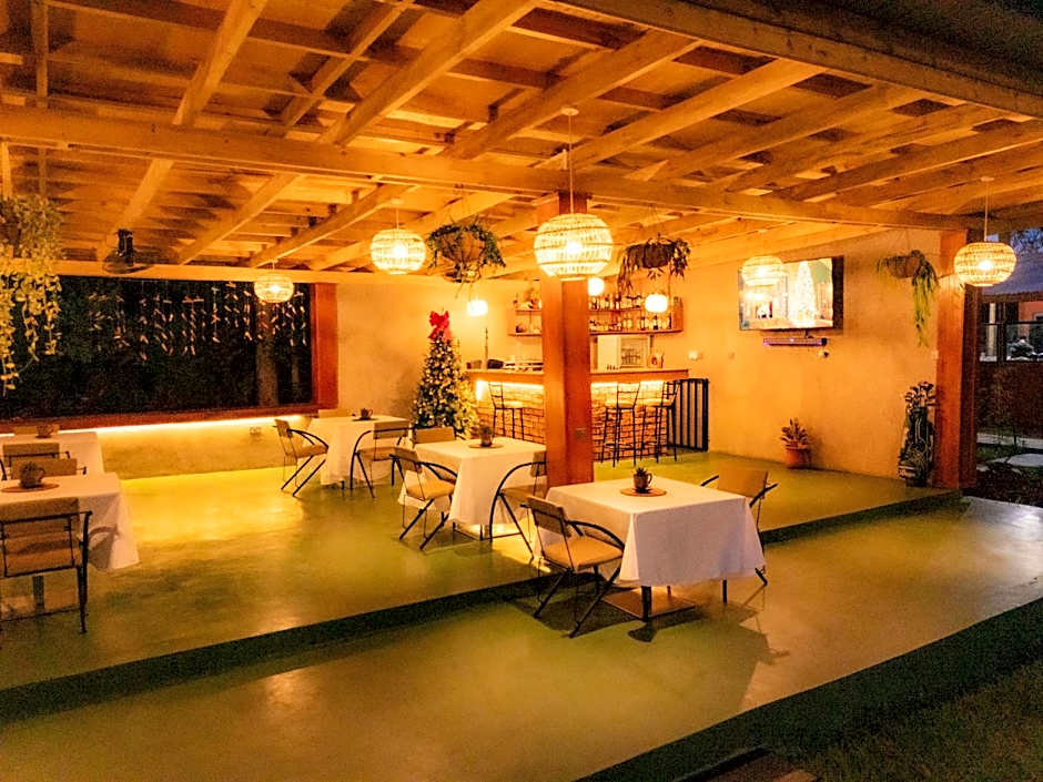 Shose Farmhouse Chalets & Campsite