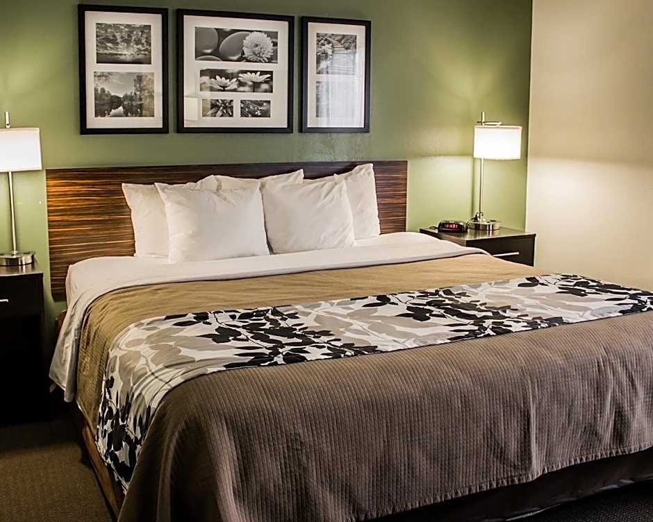 Suburban Studios Johnstown - Richland Town Center