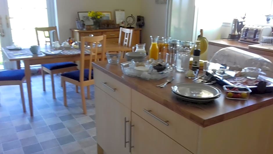 Tigh A Raoin – Portree