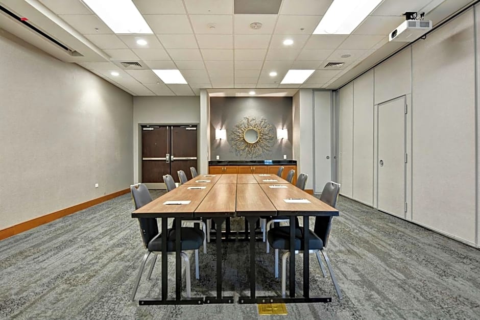 Homewood Suites By Hilton by TechRidge Parmer @ I-35