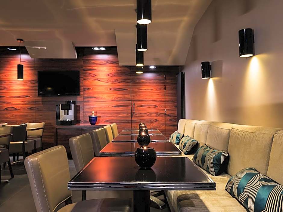 LHotel - face au château - boutique hôtel et séminaires