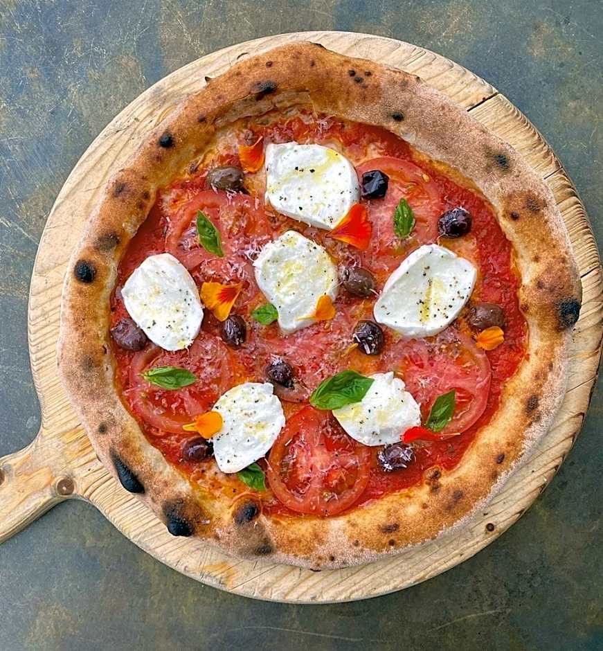 Portobello Apt with Floor-to-Ceiling Views